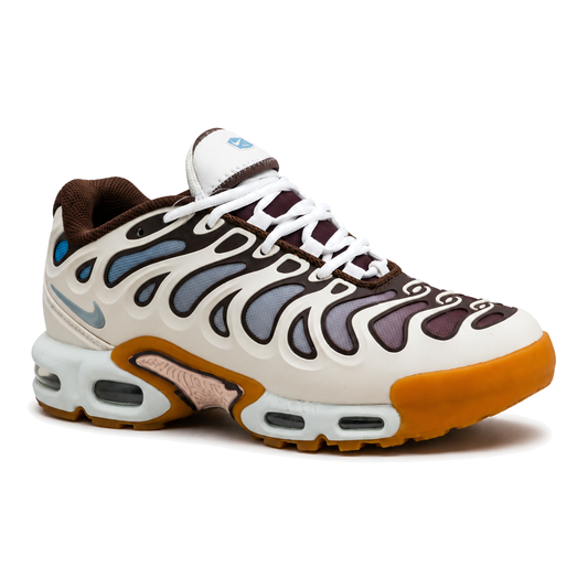 Nike Air Max Plus Drift · Modelo 01